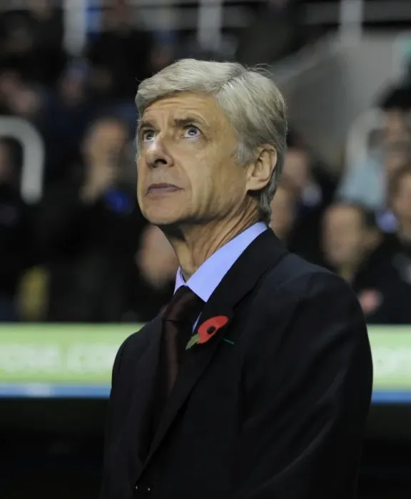 Framed Print : Arsene Wenger before Reading vs. Arsenal in Capital One Cup, 2012-13 Framed Print : Arsene Wenger before Reading vs. Arsenal in Capital One Cup, 2012-13