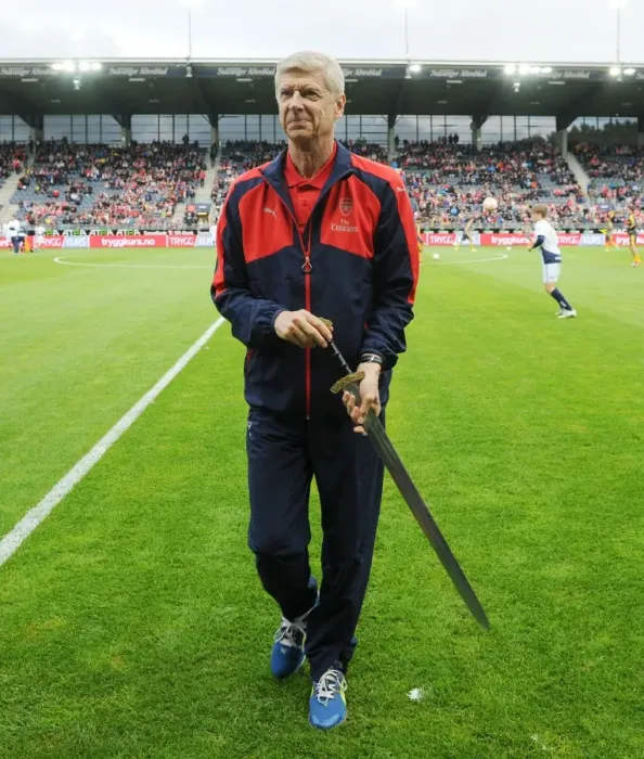Framed Print : Arsene Wenger Receives Viking Sword at Viking FK vs Arsenal Friendly (2016) Framed Print : Arsene Wenger Receives Viking Sword at Viking FK vs Arsenal Friendly (2016)