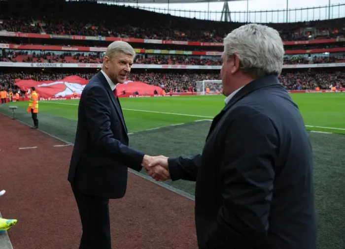 Framed Print : Arsene Wenger and Steve Bruce: A Pre-Match Encounter - Arsenal vs. Hull City, FA Cup 2015-16