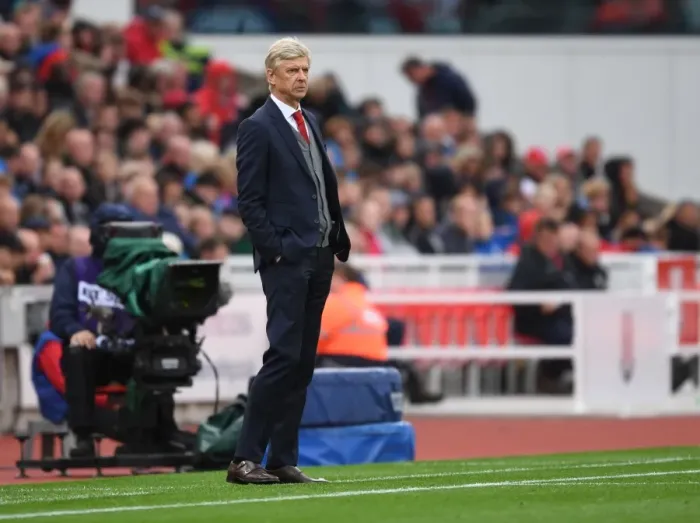 Framed Print : Arsene Wenger at Stoke City: Premier League Showdown 2017-18 Framed Print : Arsene Wenger at Stoke City: Premier League Showdown 2017-18