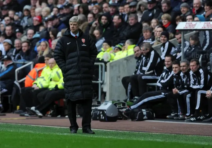 Framed Print : Arsene Wenger at Swansea City: Premier League Showdown 2013