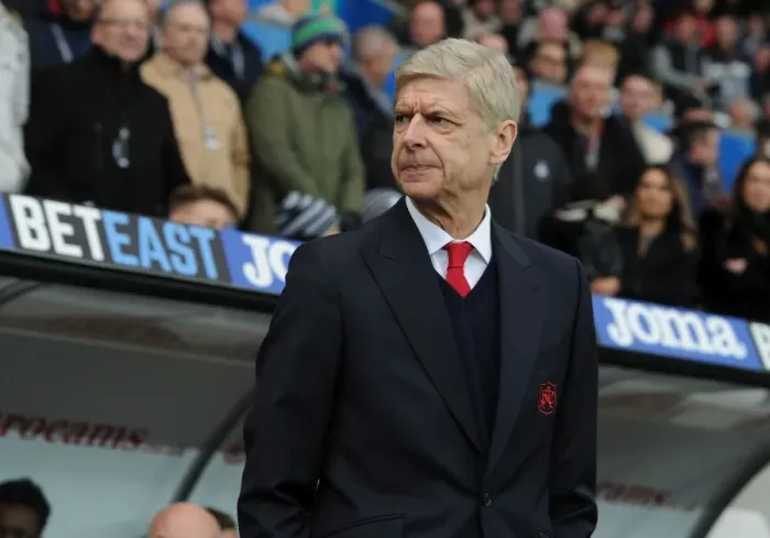 Framed Print : Arsene Wenger at Swansea City vs Arsenal, Premier League 2016-17