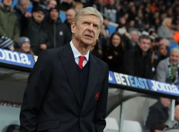 Framed Print : Arsene Wenger at Swansea City vs Arsenal, Premier League 2016-17 Framed Print : Arsene Wenger at Swansea City vs Arsenal, Premier League 2016-17