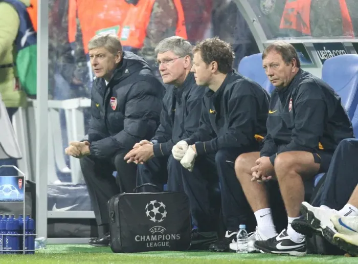 Framed Print : Arsene Wenger and His Team: A Tie at Dynamo Kiev in the Champions League Framed Print : Arsene Wenger and His Team: A Tie at Dynamo Kiev in the Champions League