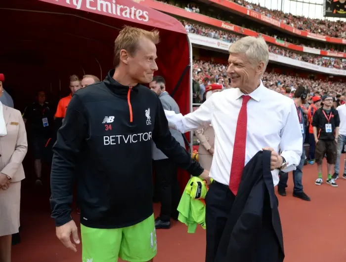 Framed Print : Arsene Wenger vs. Alex Manninger: A Premier League Showdown - Arsenal vs. Liverpool, 2016-17 Framed Print : Arsene Wenger vs. Alex Manninger: A Premier League Showdown - Arsenal vs. Liverpool, 2016-17