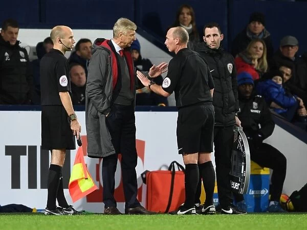 Arsene Wenger vs. Mike Dean: A Contentious Face-off during Arsenal's Match at West Bromwich Albion (2017-18)