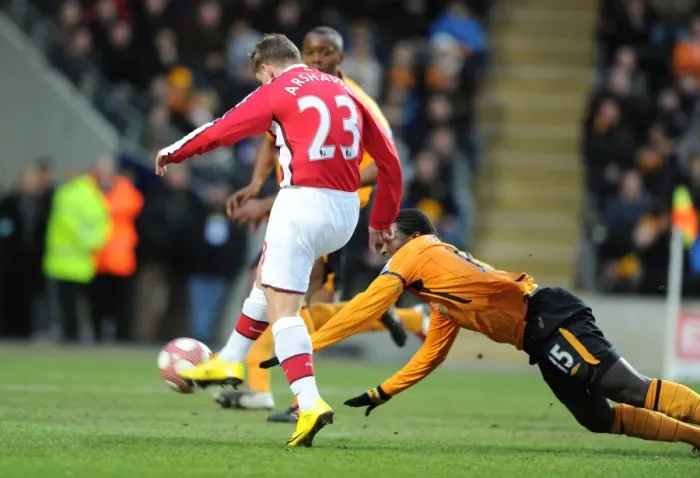Framed Print : Arsene Wenger's Arsenal: Andrey Arshavin Scores the Opener Past Hull's Myhill