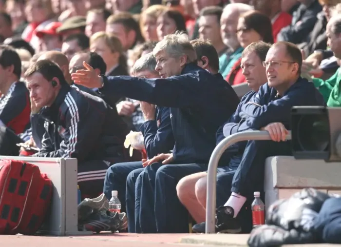 Framed Print : Arsene Wenger's Defeat at Anfield: Liverpool's Dominant 4-1 Victory over Arsenal in the Barclays Premiership, 2007
