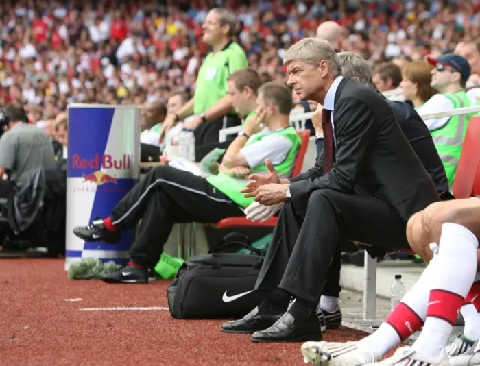 Framed Print : Arsene Wenger's Defeat: Juventus Triumphs Over Arsenal at Emirates Cup, 2008