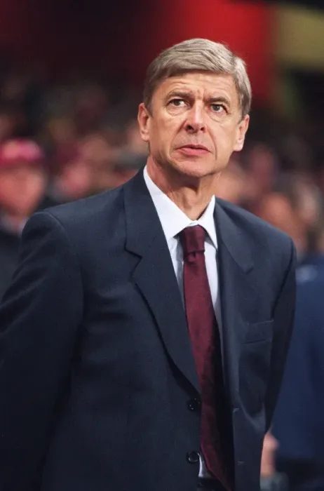 Framed Print : Arsene Wenger's Dominant Night: Arsenal's Historic 7-0 Victory over Slavia Prague in the Champions League