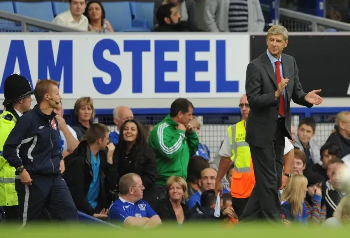 Framed Print : Arsene Wenger's Dominant Victory: Arsenal 6-1 Everton, Premier League, 2009 Framed Print : Arsene Wenger's Dominant Victory: Arsenal 6-1 Everton, Premier League, 2009