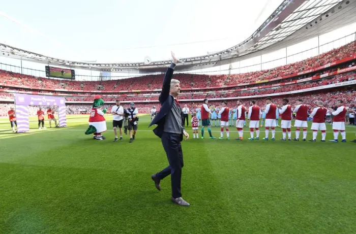 Framed Print : Arsene Wenger's Farewell: Last Match as Arsenal Manager (Arsenal vs. Burnley, 2018)