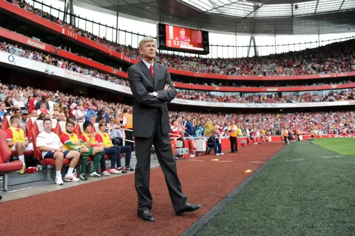 Framed Print : Arsene Wenger's Struggle: Arsenal's Defeat to Liverpool (2011) Framed Print : Arsene Wenger's Struggle: Arsenal's Defeat to Liverpool (2011)