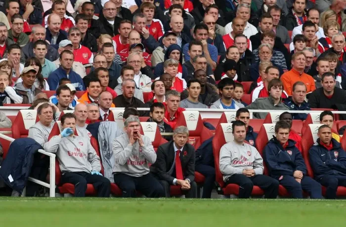 Framed Print : Arsene Wenger's Triumph: Arsenal's 3-0 Victory Over Tottenham Hotspur in the Premier League