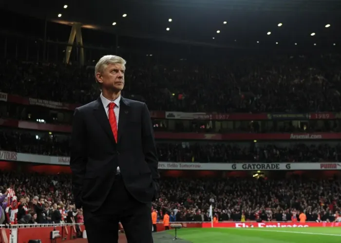 Framed Print : Arsene Wenger's Unwavering Focus: Arsenal vs Manchester United, Premier League 2014-15 Framed Print : Arsene Wenger's Unwavering Focus: Arsenal vs Manchester United, Premier League 2014-15