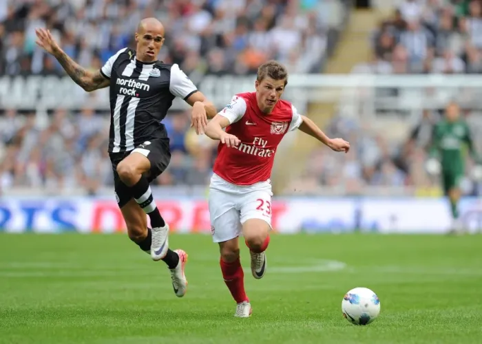 Framed Print : Arshavin Outmaneuvers Obertan: Newcastle United vs. Arsenal, Premier League 2011 Framed Print : Arshavin Outmaneuvers Obertan: Newcastle United vs. Arsenal, Premier League 2011