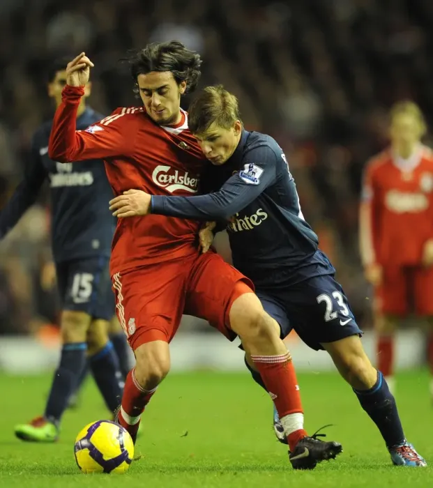 Framed Print : Arshavin Outshines Aquilani: Arsenal's 2-1 Victory Over Liverpool, 2009 Framed Print : Arshavin Outshines Aquilani: Arsenal's 2-1 Victory Over Liverpool, 2009