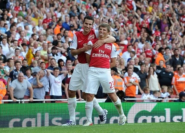 Arshavin and van Persie: Unstoppable Duo - Arsenal's 1:0 Win Over Swansea City in the Premier League