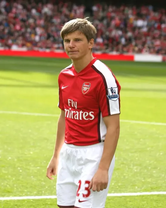 Framed Print : Arshavin's Brilliance: Arsenal Crushes Blackburn 6-2 in Premier League