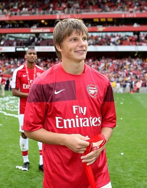 Arshavin's Brilliance: Arsenal's 3-0 Victory Over Rangers at Emirates Cup