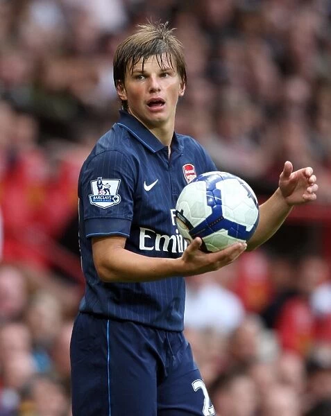 Arshavin's Brilliance: Arsenal's Victory over Manchester United at Old Trafford, Barclays Premier League