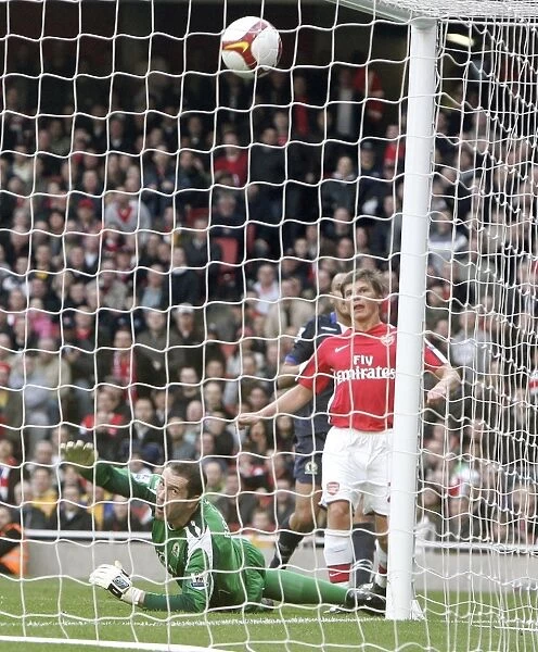 Arshavin's Brilliant Strike: Arsenal's 2nd Goal vs. Blackburn (4-0)