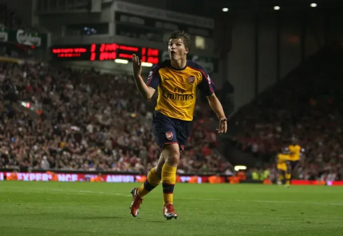Framed Print : Arshavin's Four-Goal Blitz: Liverpool 4-4 Arsenal, Premier League, 2009