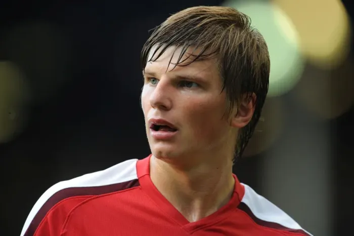 Framed Print : Arshavin's Triple Strike: Arsenal's Dominant 6-1 Victory over Everton, 2009 Framed Print : Arshavin's Triple Strike: Arsenal's Dominant 6-1 Victory over Everton, 2009