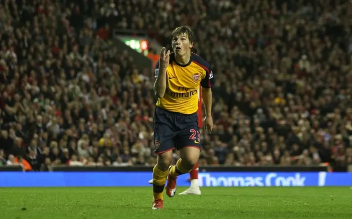 Framed Print : Arshavin's Triumphant Goal: 4-4 Liverpool, Premier League Thriller Framed Print : Arshavin's Triumphant Goal: 4-4 Liverpool, Premier League Thriller