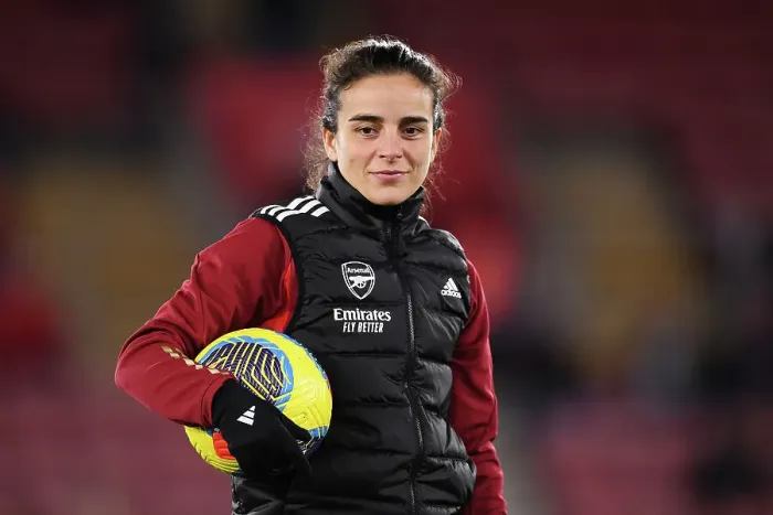 Framed Print : Assistant Coach Renee Slegers of Arsenal Prepares for Southampton vs Arsenal FA Women's Continental Tyres League Cup Match