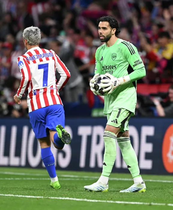 Framed Print : Atletico de Madrid v Arsenal FC - UEFA Champions League 2025 / 26 Semi Final First Leg Framed Print : Atletico de Madrid v Arsenal FC - UEFA Champions League 2025 / 26 Semi Final First Leg