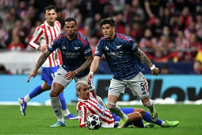 Framed Print : Atletico de Madrid v Arsenal FC - UEFA Champions League 2025 / 26 Semi Final First Leg Framed Print : Atletico de Madrid v Arsenal FC - UEFA Champions League 2025 / 26 Semi Final First Leg