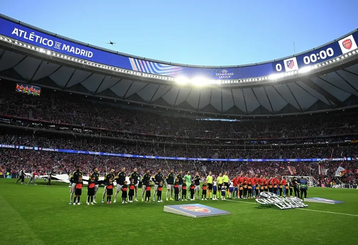 Framed Print : Atletico de Madrid v Arsenal FC - UEFA Champions League 2025 / 26 Semi Final First Leg Framed Print : Atletico de Madrid v Arsenal FC - UEFA Champions League 2025 / 26 Semi Final First Leg