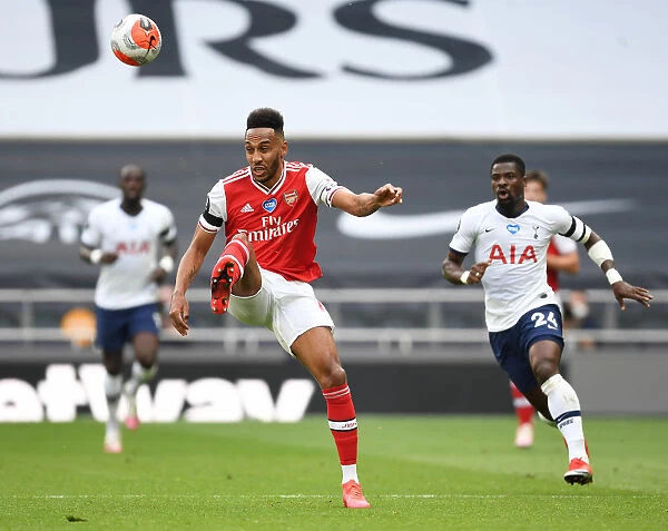 Aubameyang in Action: Tottenham vs. Arsenal, Premier League 2019-2020