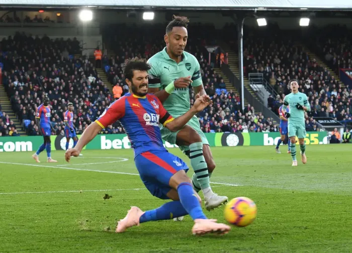 Framed Print : Aubameyang Closes In: Arsenal vs Crystal Palace, Premier League 2018-19 Framed Print : Aubameyang Closes In: Arsenal vs Crystal Palace, Premier League 2018-19