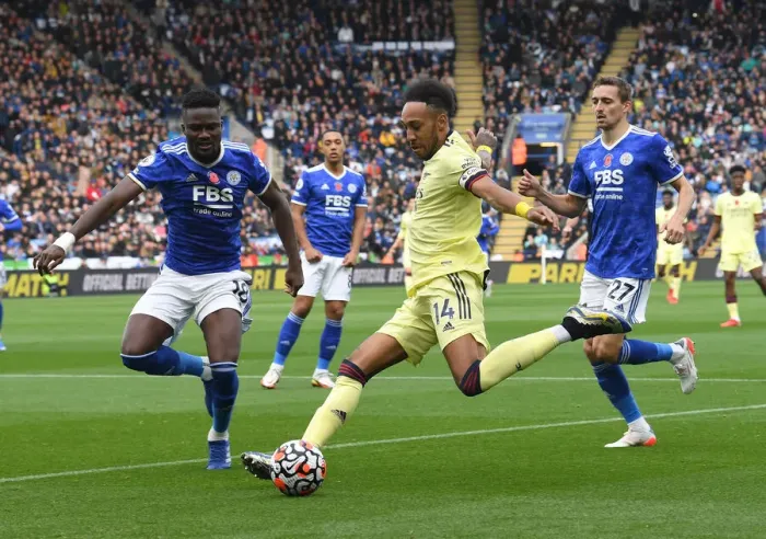 Framed Print : Aubameyang Faces Amartey: Leicester vs Arsenal, Premier League Showdown Framed Print : Aubameyang Faces Amartey: Leicester vs Arsenal, Premier League Showdown