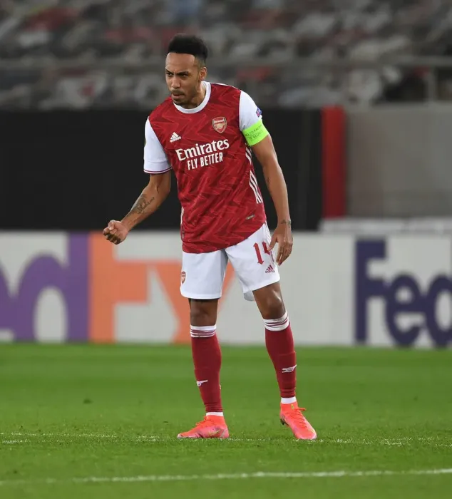 Framed Print : Aubameyang Hat-Trick: Arsenal Claims Europa League Victory over SL Benfica Framed Print : Aubameyang Hat-Trick: Arsenal Claims Europa League Victory over SL Benfica