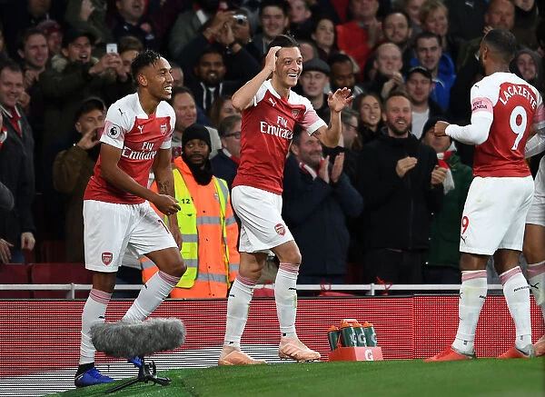 Aubameyang and Ozil Celebrate Arsenal's Victory: Arsenal FC vs Leicester City, Premier League 2018-19