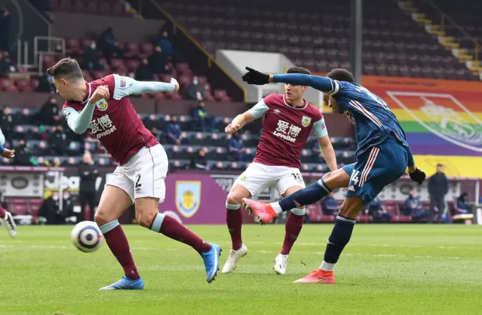Framed Print : Aubameyang Scores for Arsenal in Empty Turf Moor: Burnley vs Arsenal, Premier League 2021 Framed Print : Aubameyang Scores for Arsenal in Empty Turf Moor: Burnley vs Arsenal, Premier League 2021