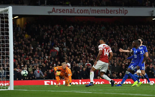 Aubameyang Scores Arsenal's Third Goal vs. Leicester City (2018-19)
