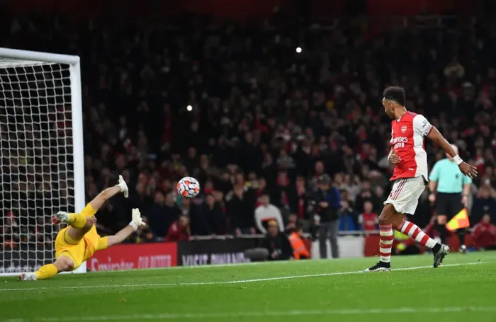 Framed Print : Aubameyang Scores Arsenal's Second Goal vs. Aston Villa (2021-22 Premier League)