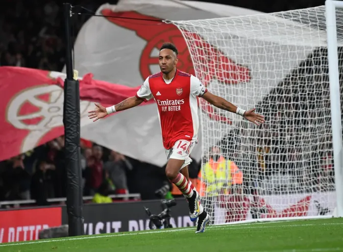 Framed Print : Aubameyang Scores Arsenal's Second Goal vs Aston Villa (2021-22) Framed Print : Aubameyang Scores Arsenal's Second Goal vs Aston Villa (2021-22)