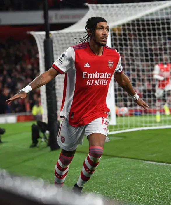 Framed Print : Aubameyang Scores First Goal of 2021-22 Premier League Season: Arsenal vs Crystal Palace