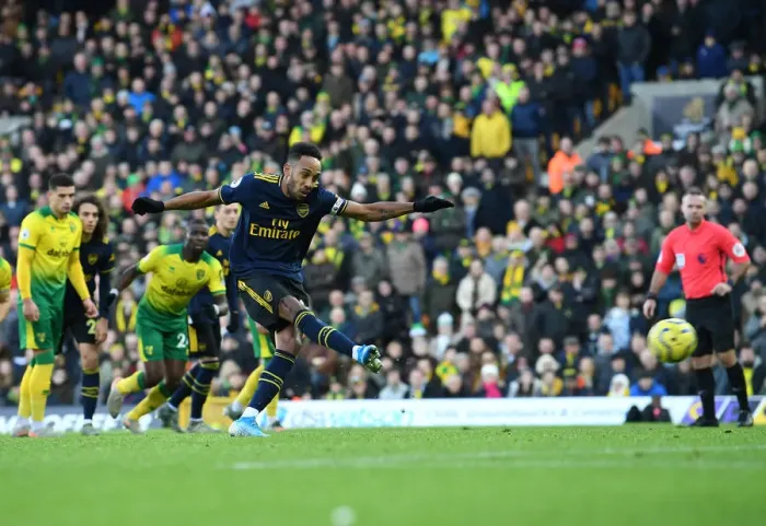 Framed Print : Aubameyang Scores Penalty: Norwich City vs. Arsenal, Premier League 2019-20