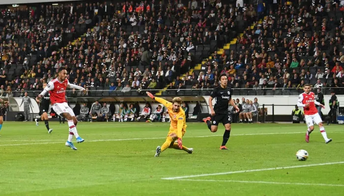 Framed Print : Aubameyang Scores Third: Arsenal's Europa League Victory over Eintracht Frankfurt
