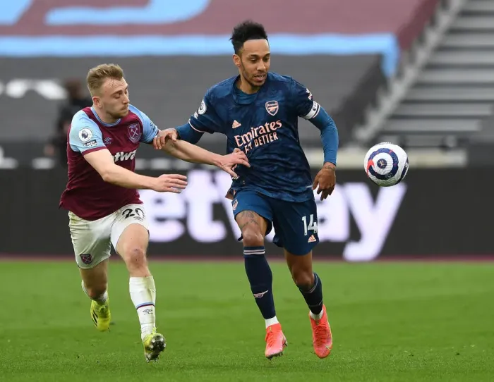 Framed Print : Aubameyang vs Bowen: Battle in the Premier League - West Ham United vs Arsenal Framed Print : Aubameyang vs Bowen: Battle in the Premier League - West Ham United vs Arsenal