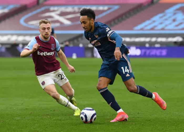 Framed Print : Aubameyang vs. Bowen: Clash of the Premier League Titans - West Ham United vs. Arsenal