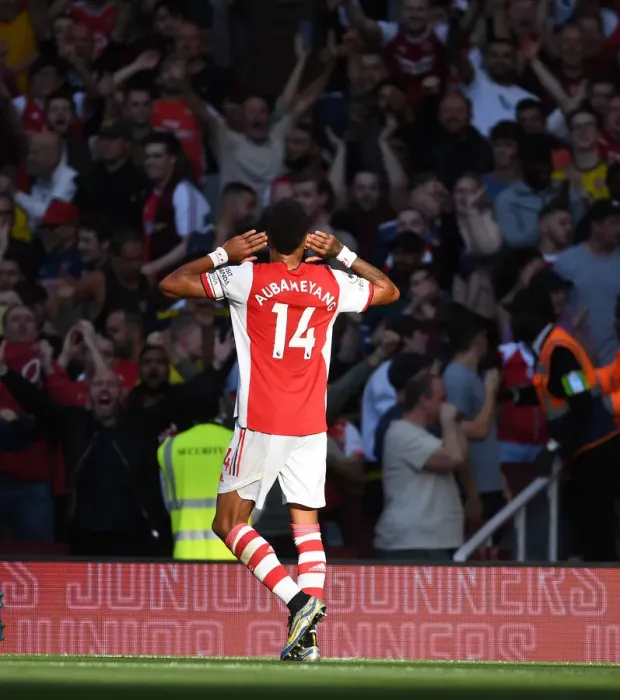 Framed Print : Aubameyang's Brace: Arsenal's Victory Over Tottenham in the 2021-22 Premier League Framed Print : Aubameyang's Brace: Arsenal's Victory Over Tottenham in the 2021-22 Premier League