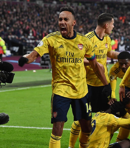 Aubameyang's Brace: Arsenal's Victory over West Ham United in Premier League (December 2019)