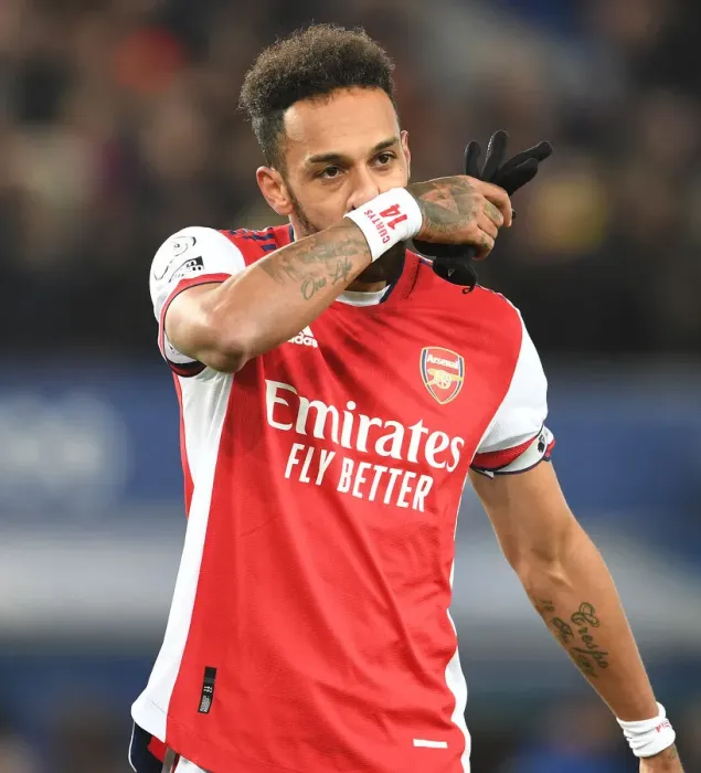 Framed Print : Aubameyang's Emotional Reaction: Everton vs Arsenal, Premier League 2020-21 Framed Print : Aubameyang's Emotional Reaction: Everton vs Arsenal, Premier League 2020-21